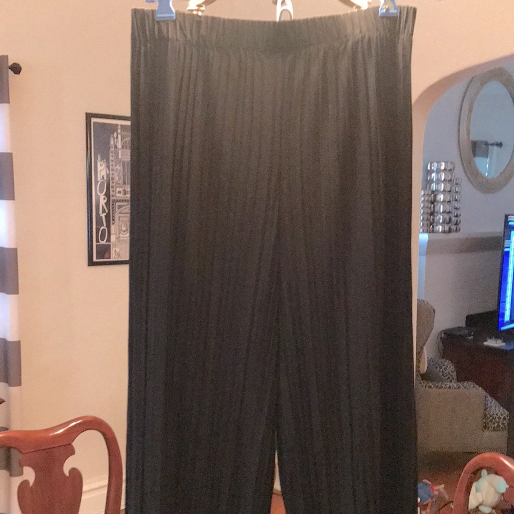 Dress pants by Johnny Size L